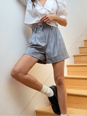Aritzia Sunday Best Aki Shorts High Waisted Paper Bag Grey Plaid size 4
